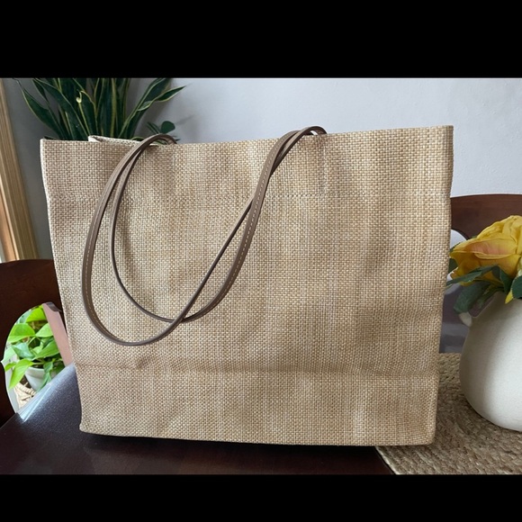 PRADA Raffia Logo Tote Bag. - Picture 4 of 15